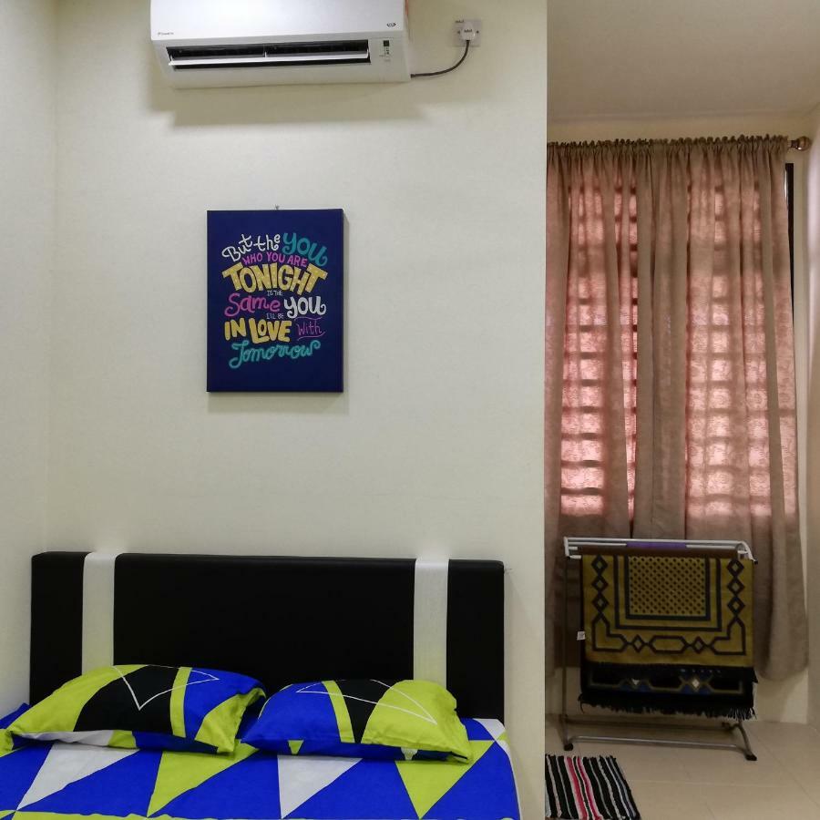 Neesa Homestay Bukit Gambang-Muslim Luaran gambar
